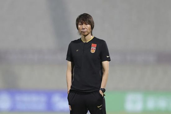 国米最终在小组赛3胜3平，获得欧冠D组第二。